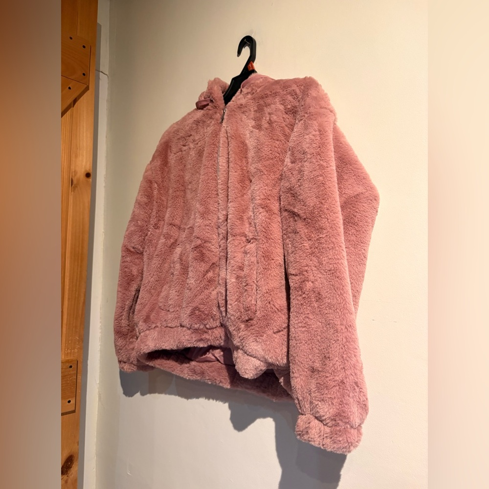 Faux fur zip up jacket new without